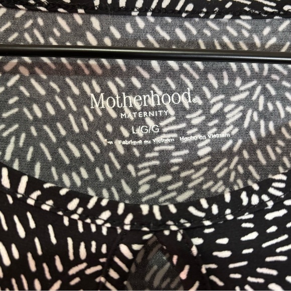 Motherhood Maternity Faux Wrap Top Size Large Keyhole Office Workwear Stretchy - Picture 3 of 13